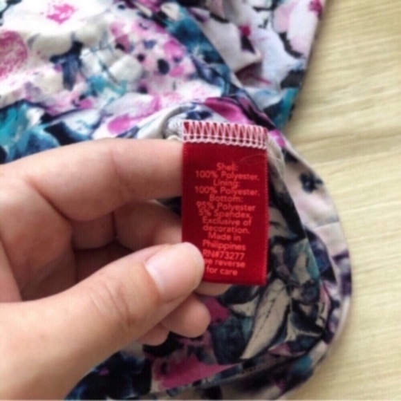 Jennifer Lopez Multicolor Floral Blouse - Picture 5 of 8